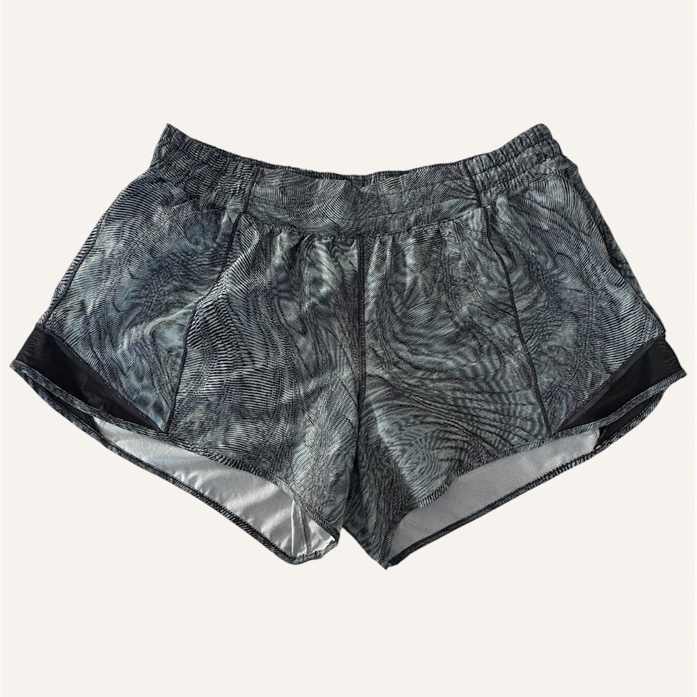 Lululemon Hotty Hot low rise shorts 4” inseam dimensional icing blue multi/black